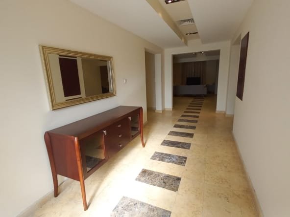 apartmentsinbahrain.com