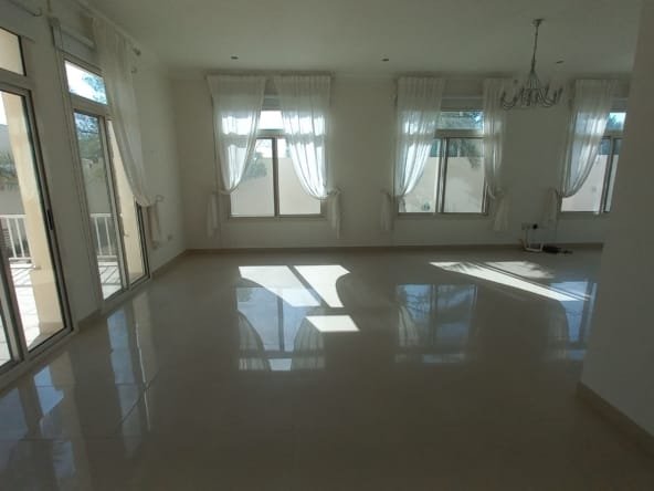 apartmentsinbahrain.com